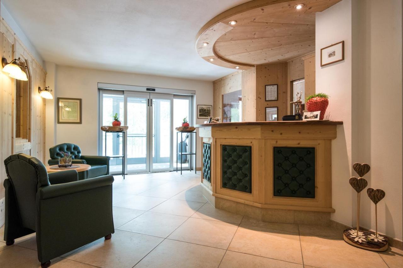 Garni Hotel Bel Vert Selva di Val Gardena Dış mekan fotoğraf