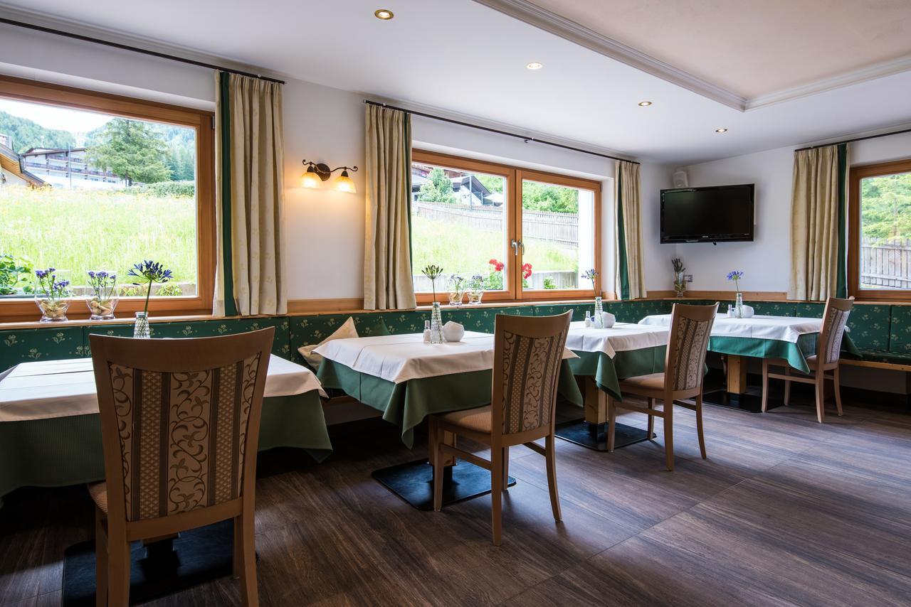 Garni Hotel Bel Vert Selva di Val Gardena Dış mekan fotoğraf